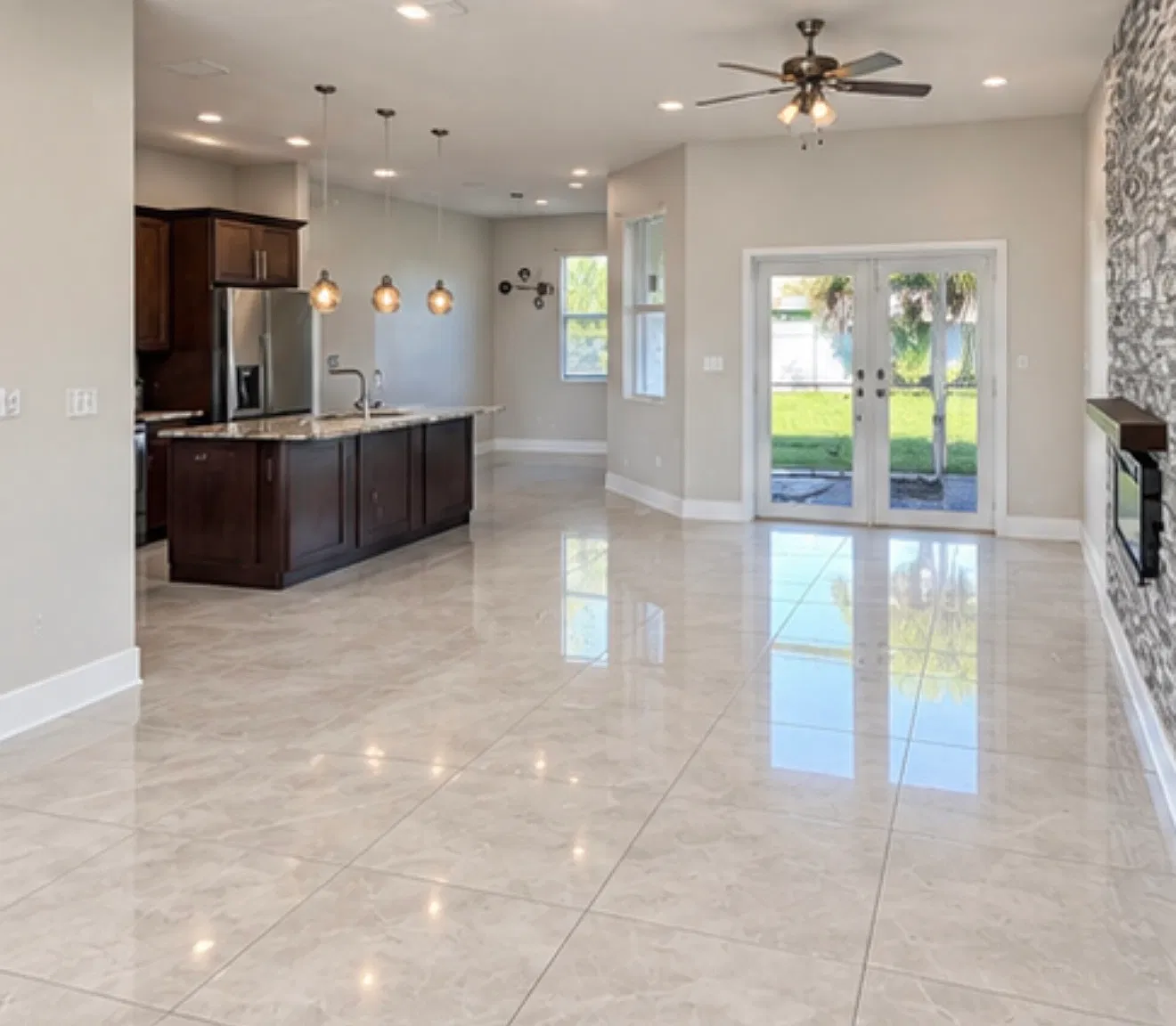 3 bed, 1698 sqft, $2,600 — Photo 3