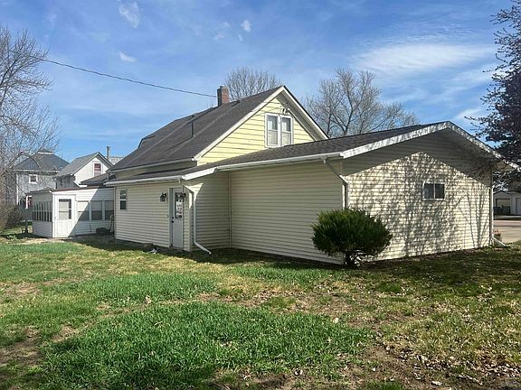 3rd image of 515 Calhoun St