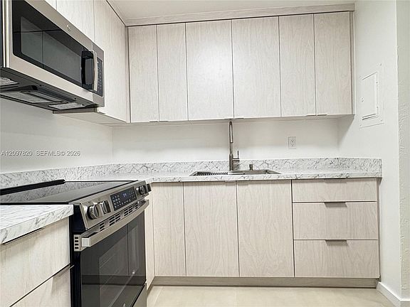 4th image of 7711 SW 56th St #208A
