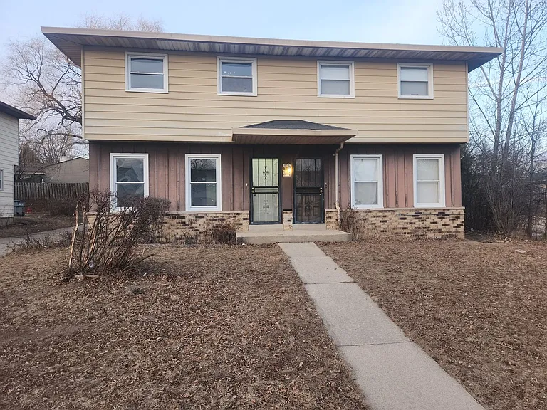 8632-8634 W Fairy Chasm Dr — Photo 2