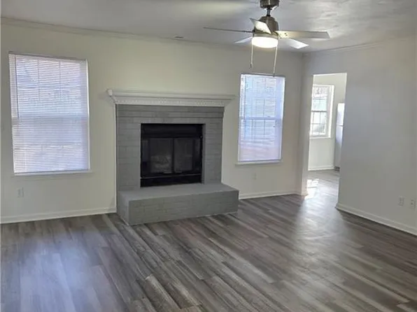 1504 Heathrow Dr, Virginia Beach, VA 23464