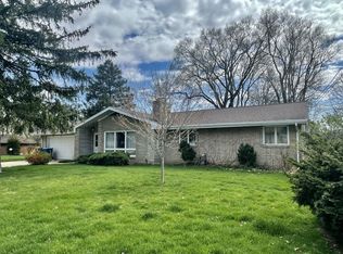 2206 15th St, Peru, IL 61354