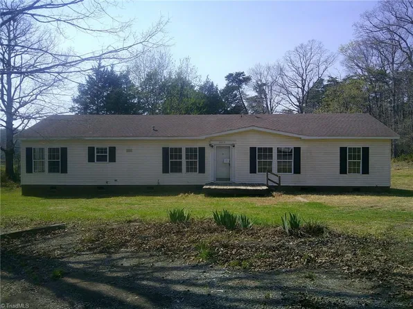 2200 E Stadium Dr, Eden, NC 27288