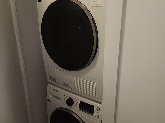 5th image of 15 Richardson St #308