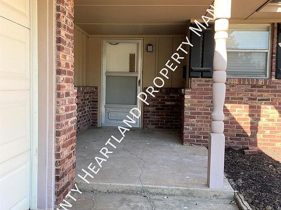 3rd image of 3101 Berkshire Way