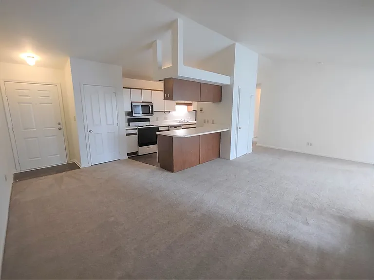 7366 Rose Terrace Ct — Photo 5