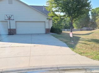916 N Cedar Point Cir, Rose Hill, KS 67133