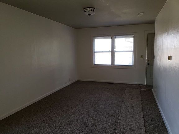 4th image of 1006 E Monroe St