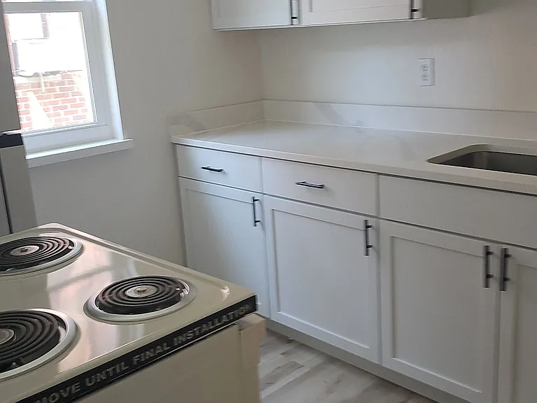 829 Riverview Terrace — Photo 8