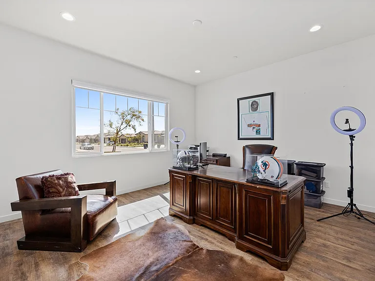 815 Gilsum Ct — Photo 18