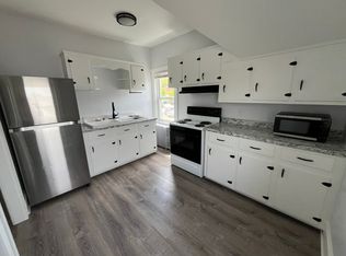 124 Blade St #2, Warwick, RI 02886
