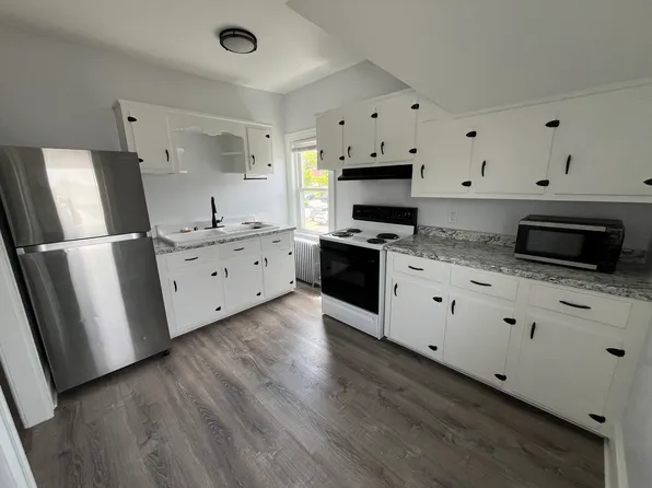 124 Blade St #2, Warwick, RI 02886