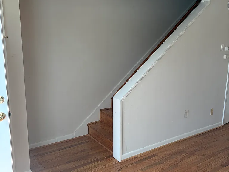 411 Kenmore Ave #4 — Photo 6
