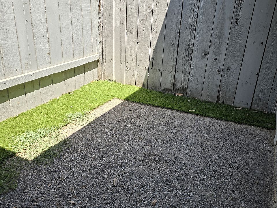 Enclosed Patio Area