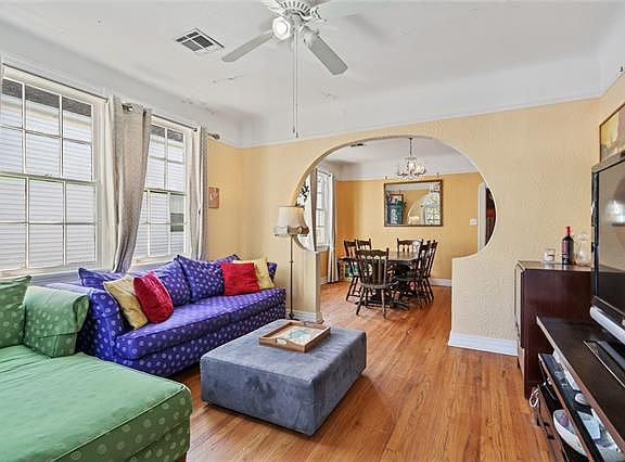 3rd image of 1128 Josephine St