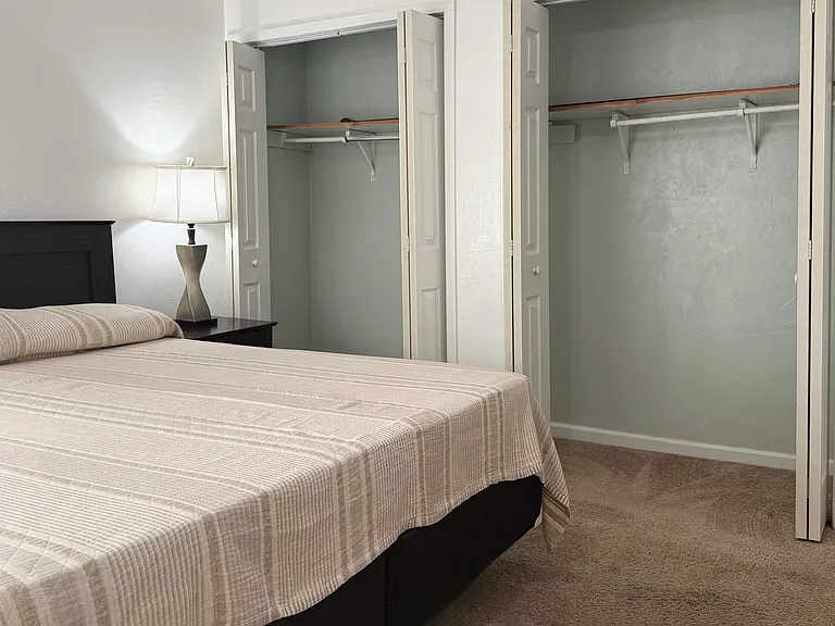 4728 Pimlico Dr — Photo 12