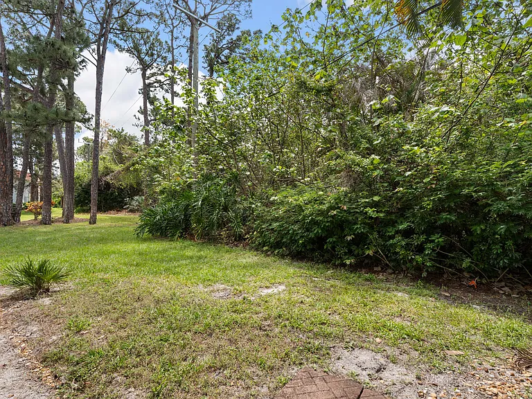 2600 SE Ocean Blvd #R2 — Photo 24