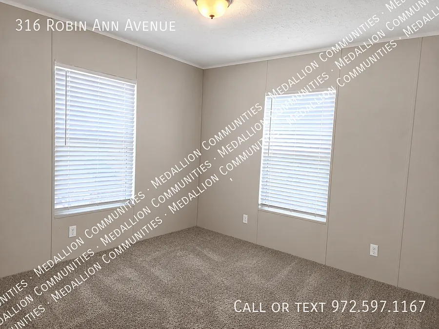 3 bed, 1400 sqft, $1,699 — Photo 4