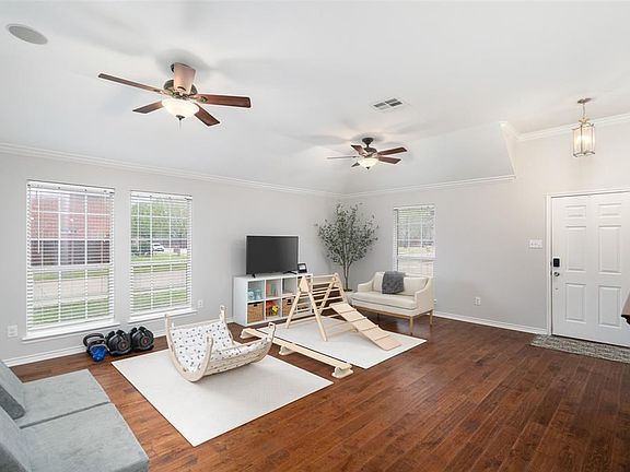 4th image of 9879 Chamber Hall Dr