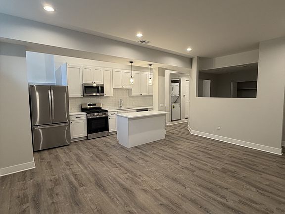 2nd image of 2247 W Lawrence Ave #3