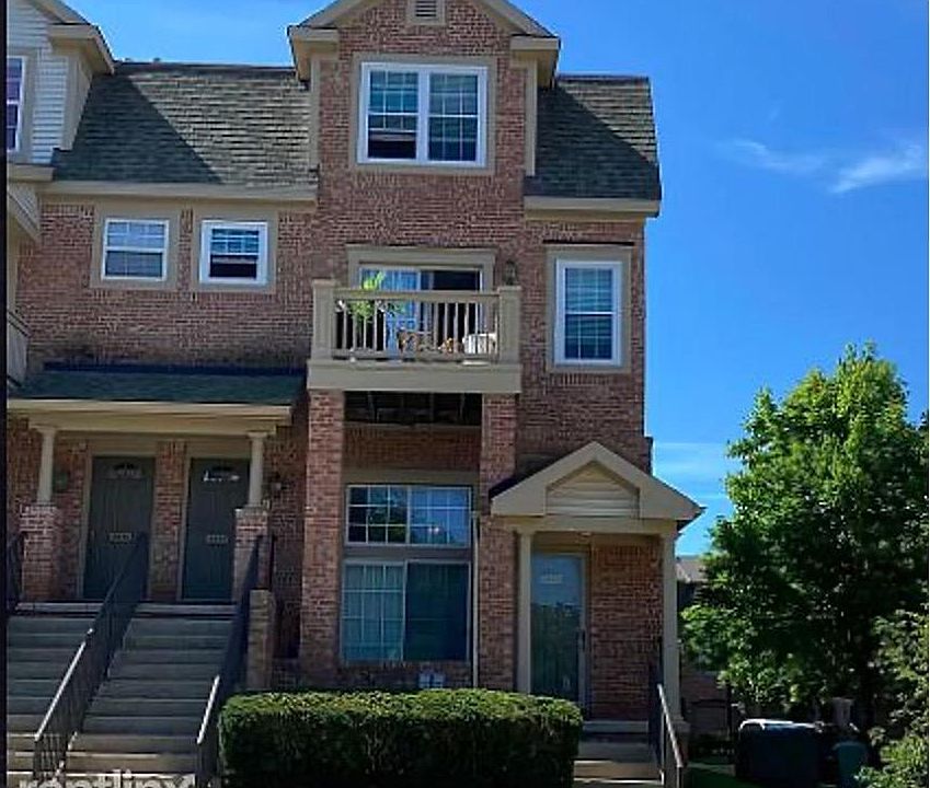 1st image of 2830 Barclay Way