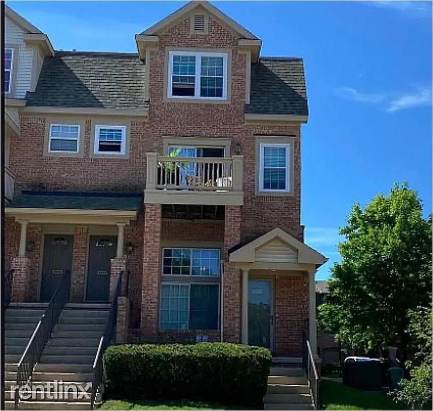 2830 Barclay Way photo 1