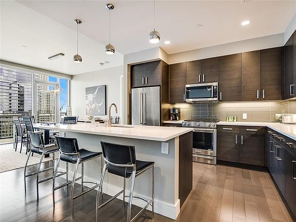 2nd image of 222 West Ave Unit 1513