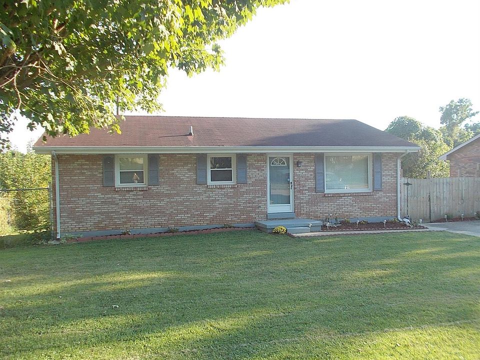1st image of 376 Ashgrove Dr