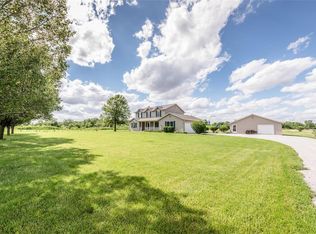 8879 New Athens Darmstadt Rd, New Athens, IL 62264