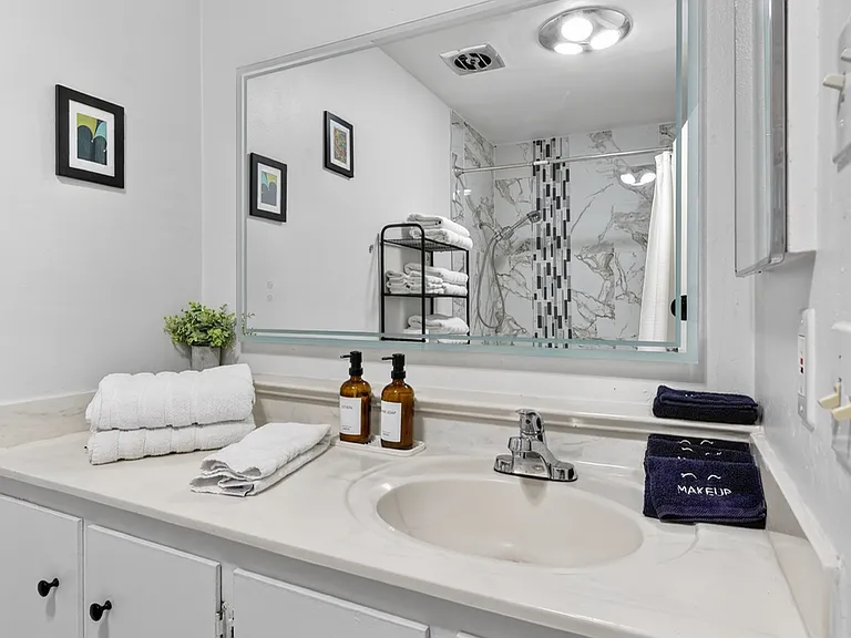 7107 Carriveau Ave NE — Photo 22