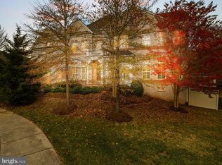 3895 Billberry Dr, Fairfax, VA 22033