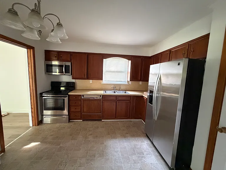 8421 Kalb Rd — Photo 6