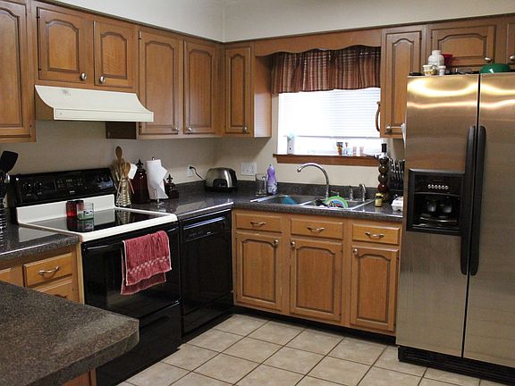 2nd image of 109 Cawthorn Dr