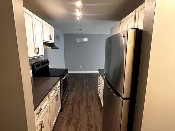 5th image of A105-111 Sherbrooke Ave #90
