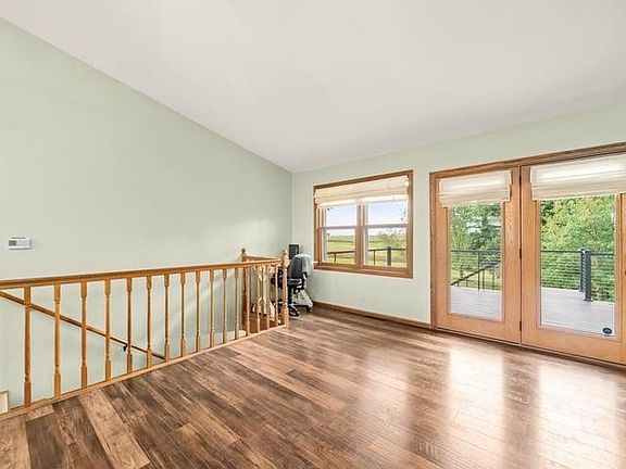 5th image of 1189 N Blackhawk Rd