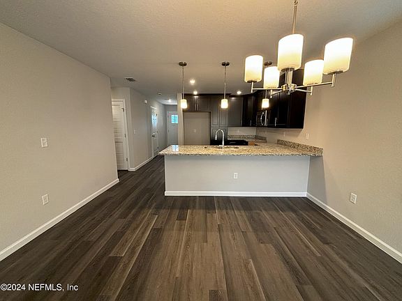 3rd image of 4122 SUNCOAST CROSSING Lane