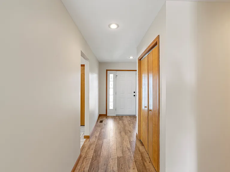 3442 Berkdale Dr — Photo 23