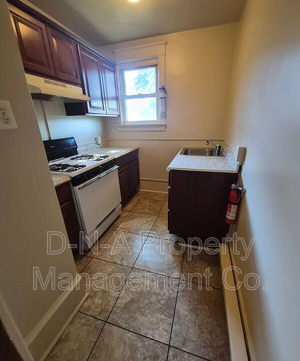 1st image of 25 S 7th St APT 301