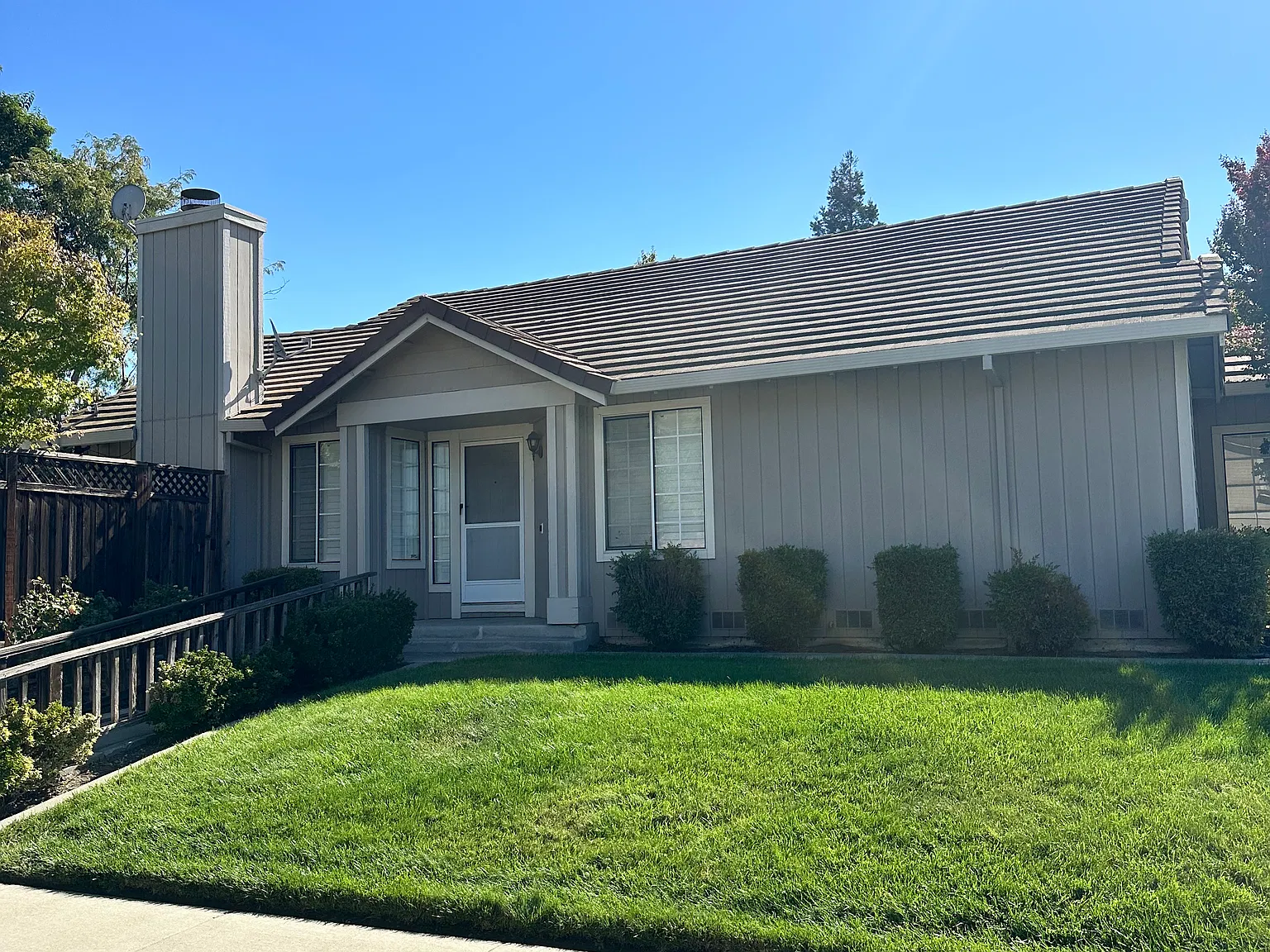 3 bed, 1276 sqft, $3,600 — Photo 4