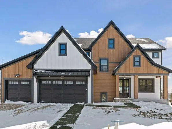 9591 Eagle Ridge Rd, Chanhassen, MN 55317