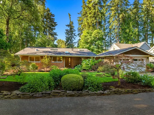 4550 Dogwood Dr, Lake Oswego, OR 97035