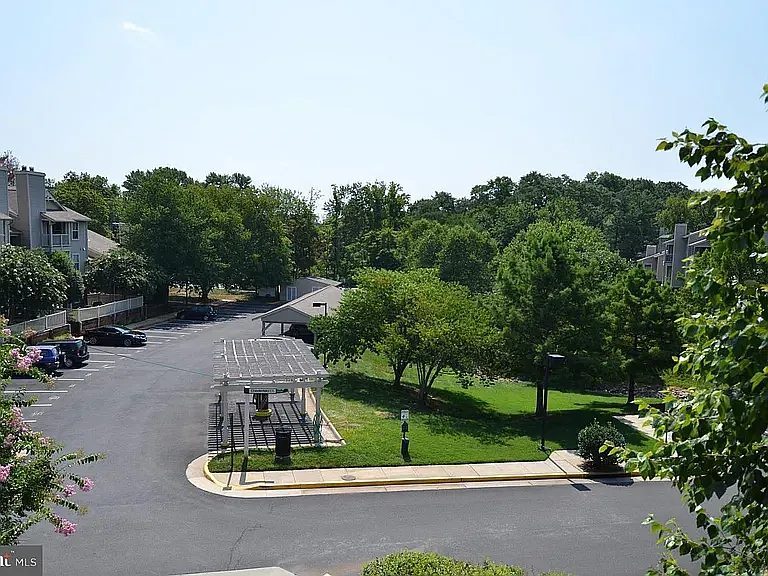 1707 Ascot Way #E — Photo 46