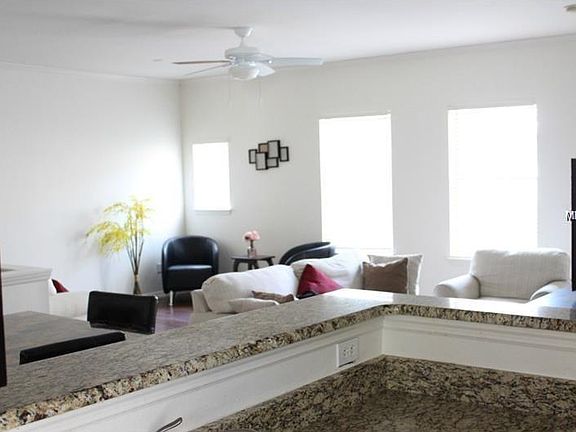 4th image of 1001 Via Santae Ln APT 204