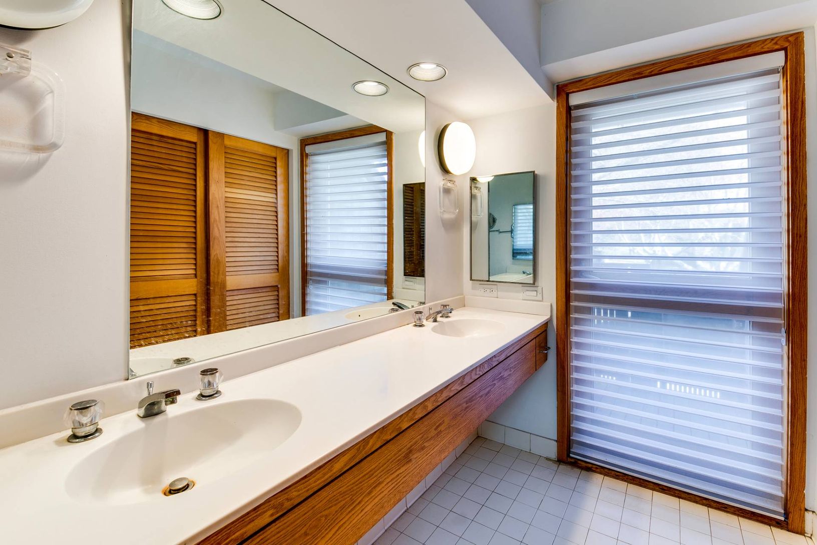 11 Dune Alpin Dr North in East Hampton Out East