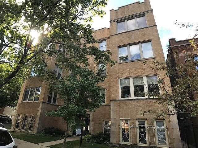 1st image of 3739 W Wrightwood Ave #3W