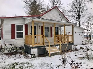 2062 Cross St NW, Washington Ch, OH 43160