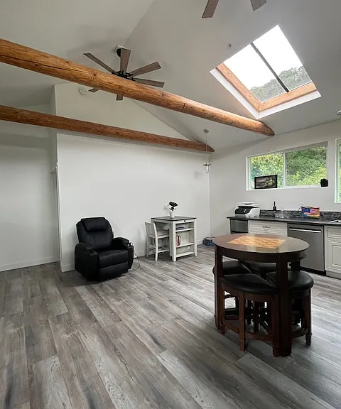 entertainment area with kitchenette