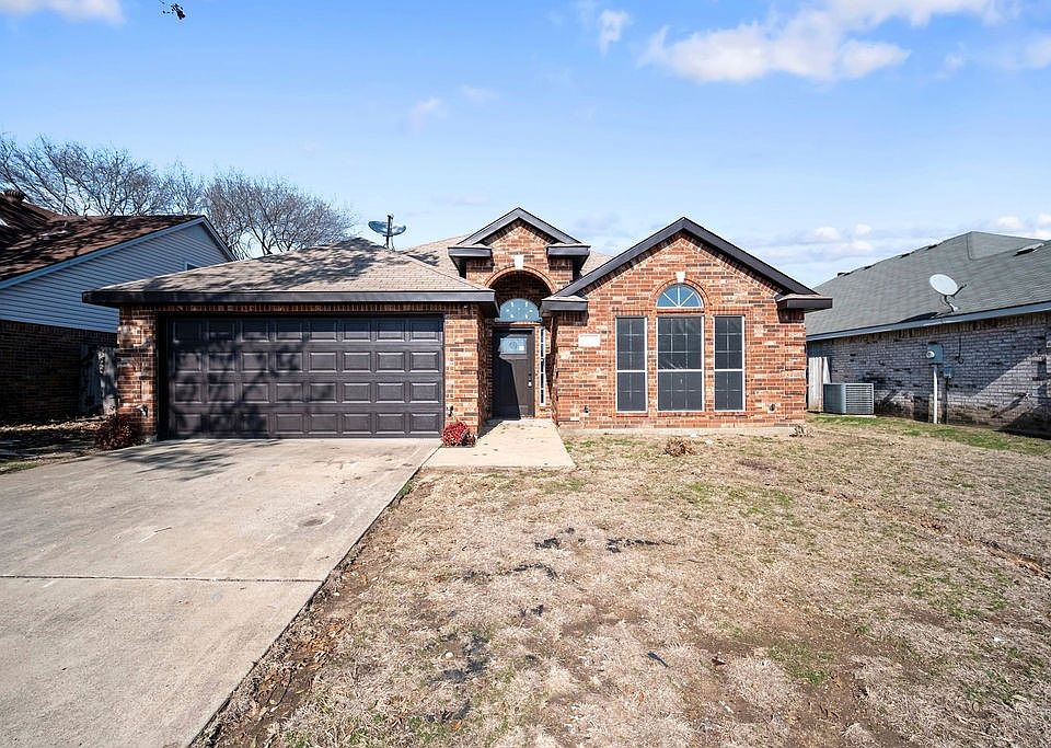 1st image of 519 Coronado Ln