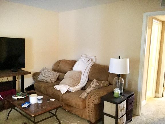 5th image of 1802 Jackson Ave W APT 196