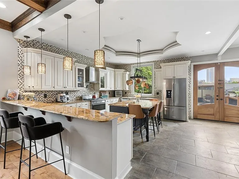 460 Felton Dr NE — Photo 15